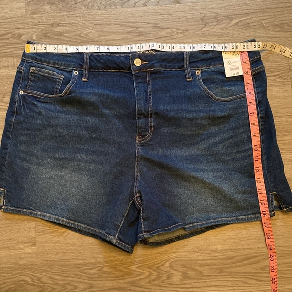 Terra & Sky High Rise Denim Shorts Size 22W - Picture 7 of 12